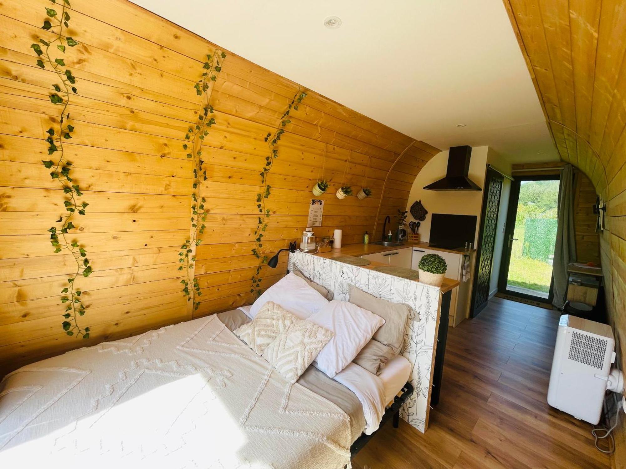 Logement Insolite : La Ruche Verte Monts-sur-Guesnes Εξωτερικό φωτογραφία