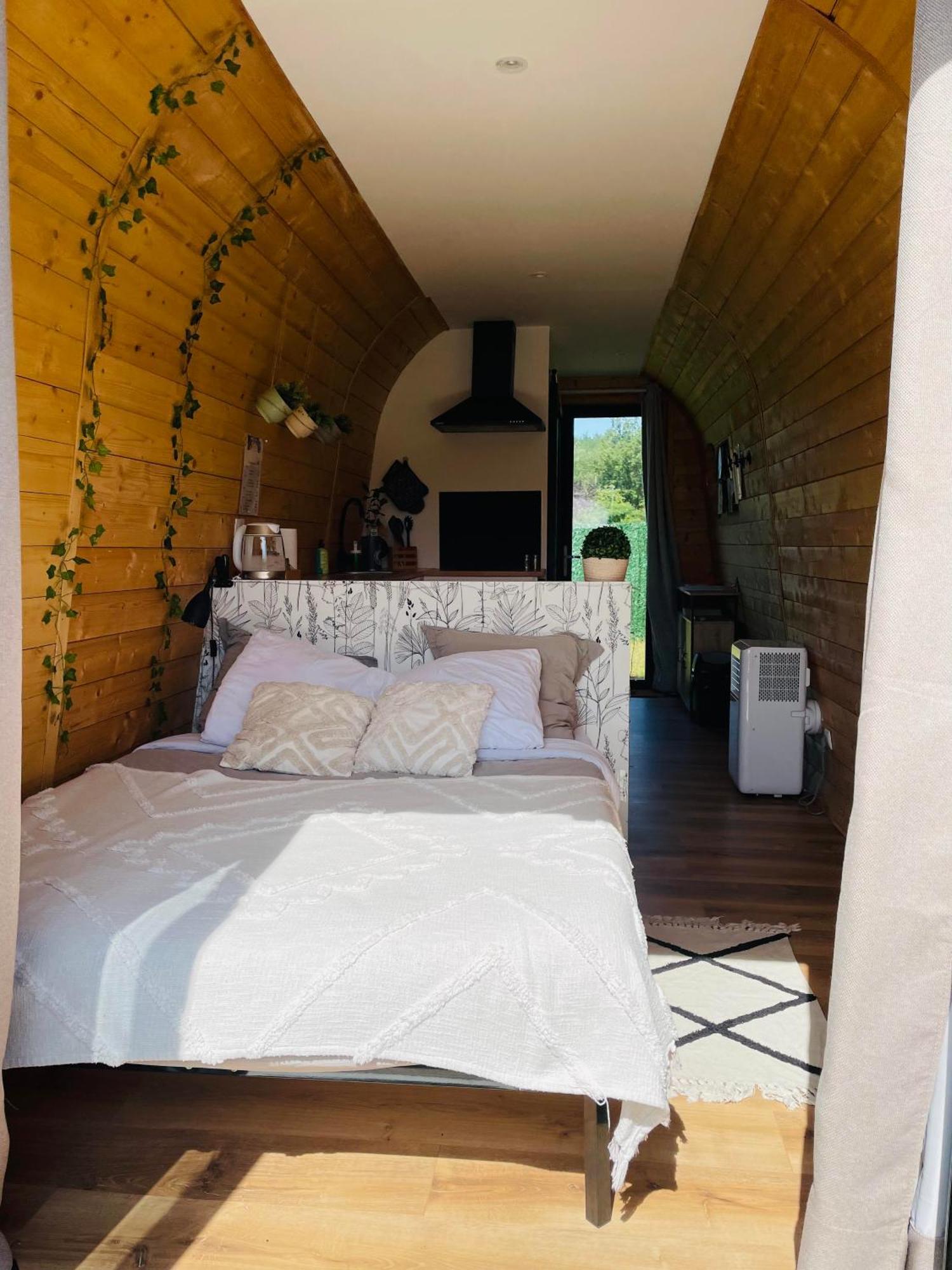 Logement Insolite : La Ruche Verte Monts-sur-Guesnes Εξωτερικό φωτογραφία